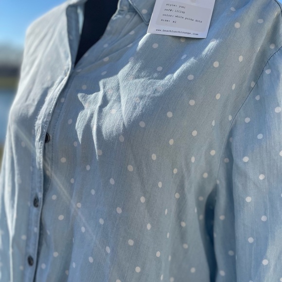 blue and white poka dot button down by beachlunchlounge with tag - Picture 2 of 9